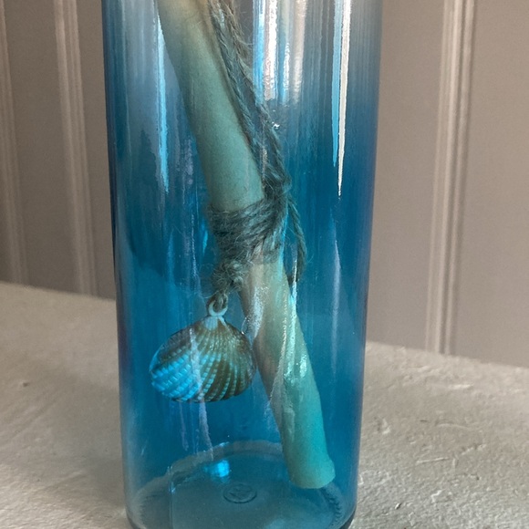 NWT Beautiful Blue & Green-Message In A Bottle Decorative Beach Glass Bottles 🐚 - Picture 13 of 17